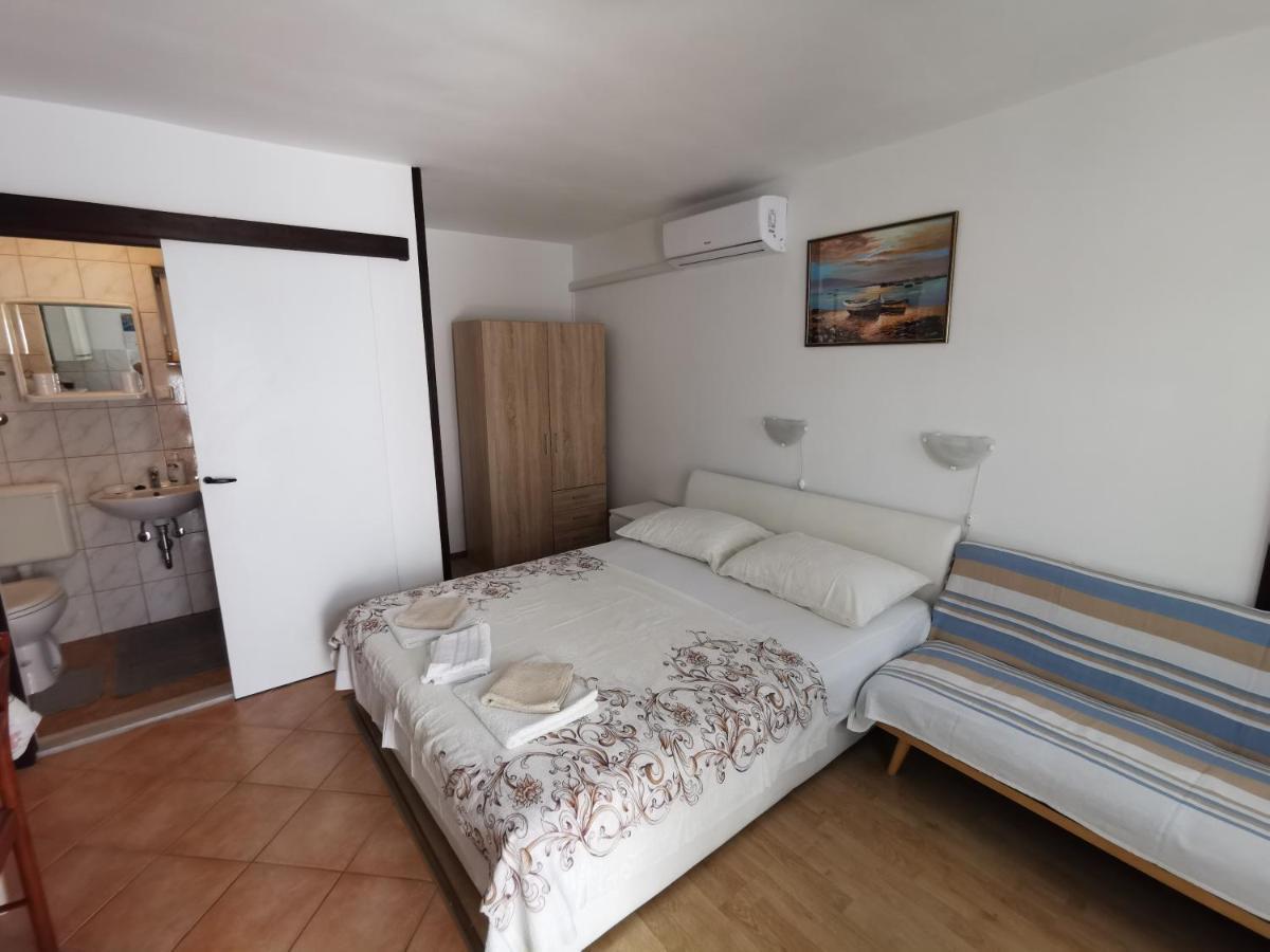 Studio Apartments Jasminka Selce Exterior foto
